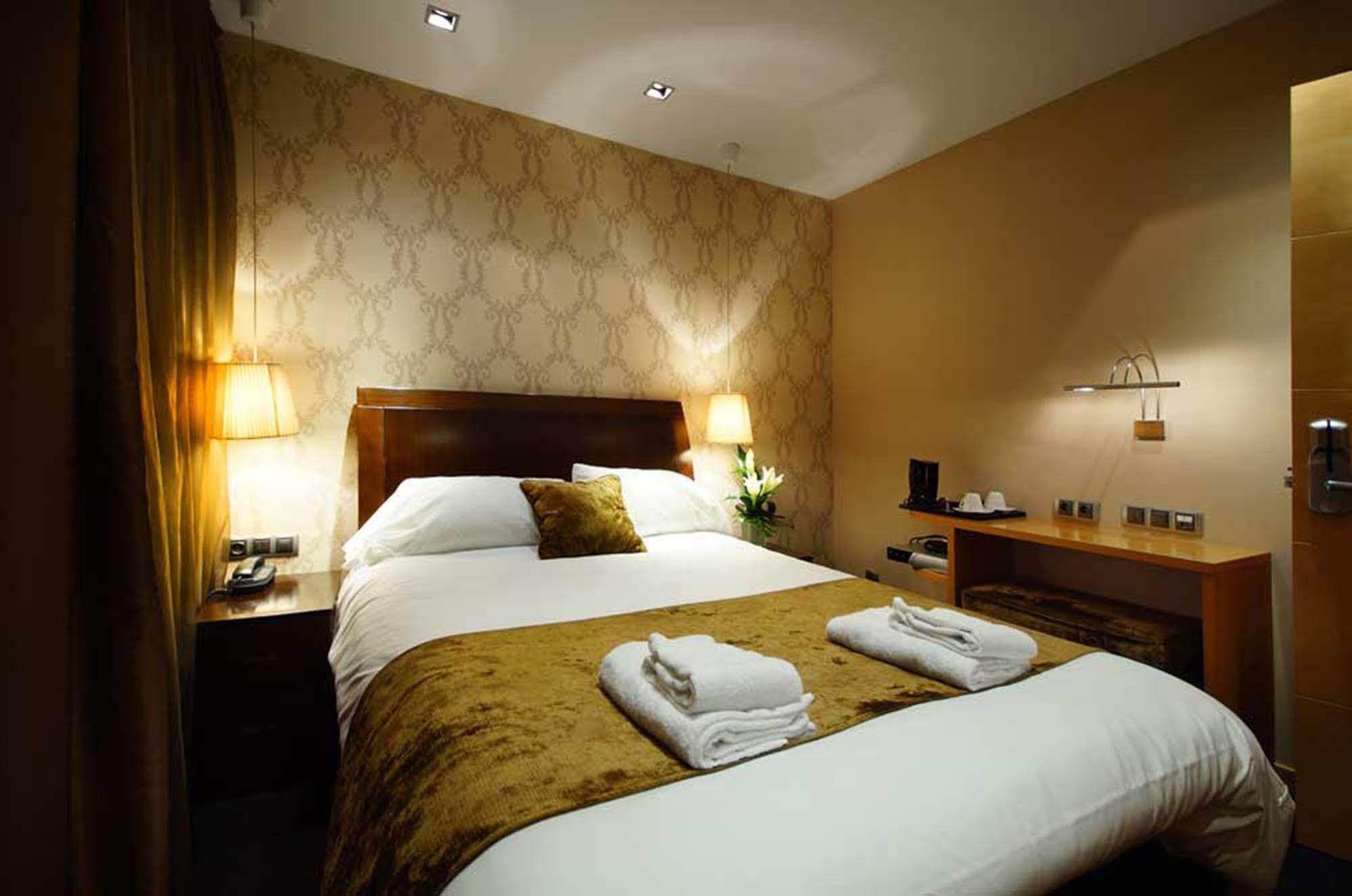 Casa Boutique Barcelona Hotel Exterior photo